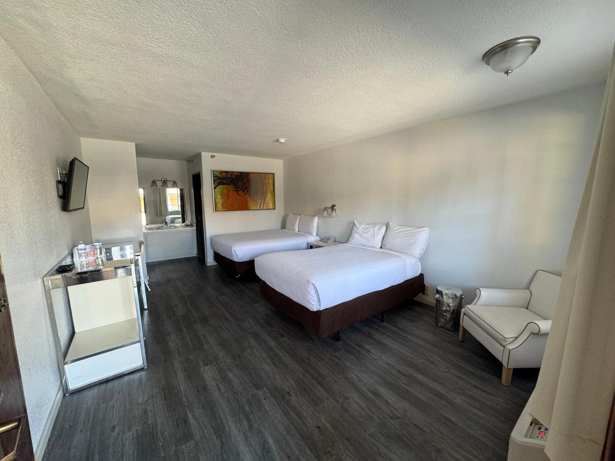 The New Pioneer Hotel Laughlin Exterior photo